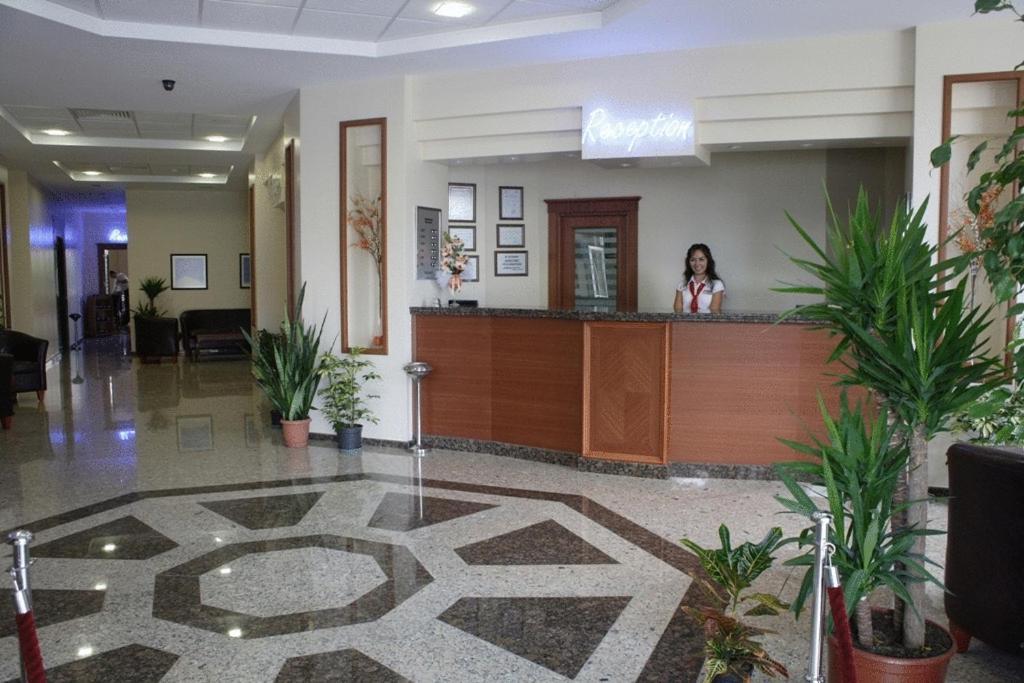 Hotel City Черкезкёй Экстерьер фото