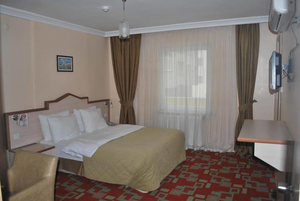 Hotel City Черкезкёй Экстерьер фото